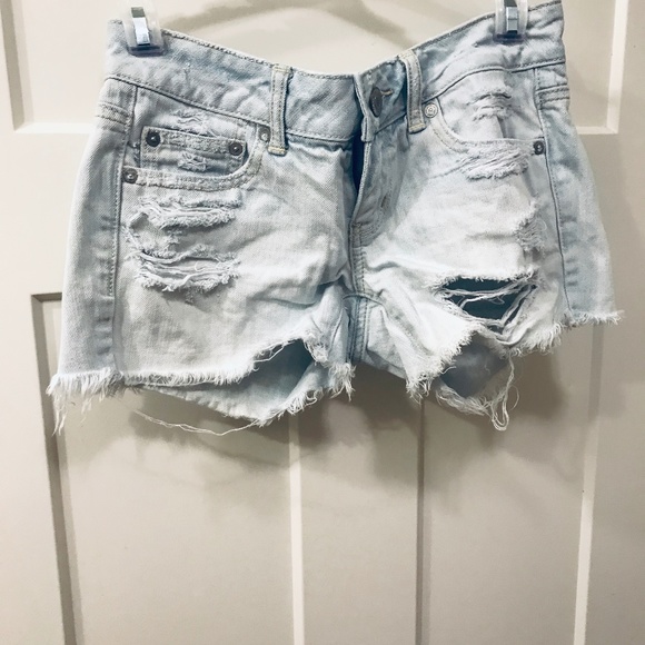 Light blue/white shorts - Picture 1 of 2